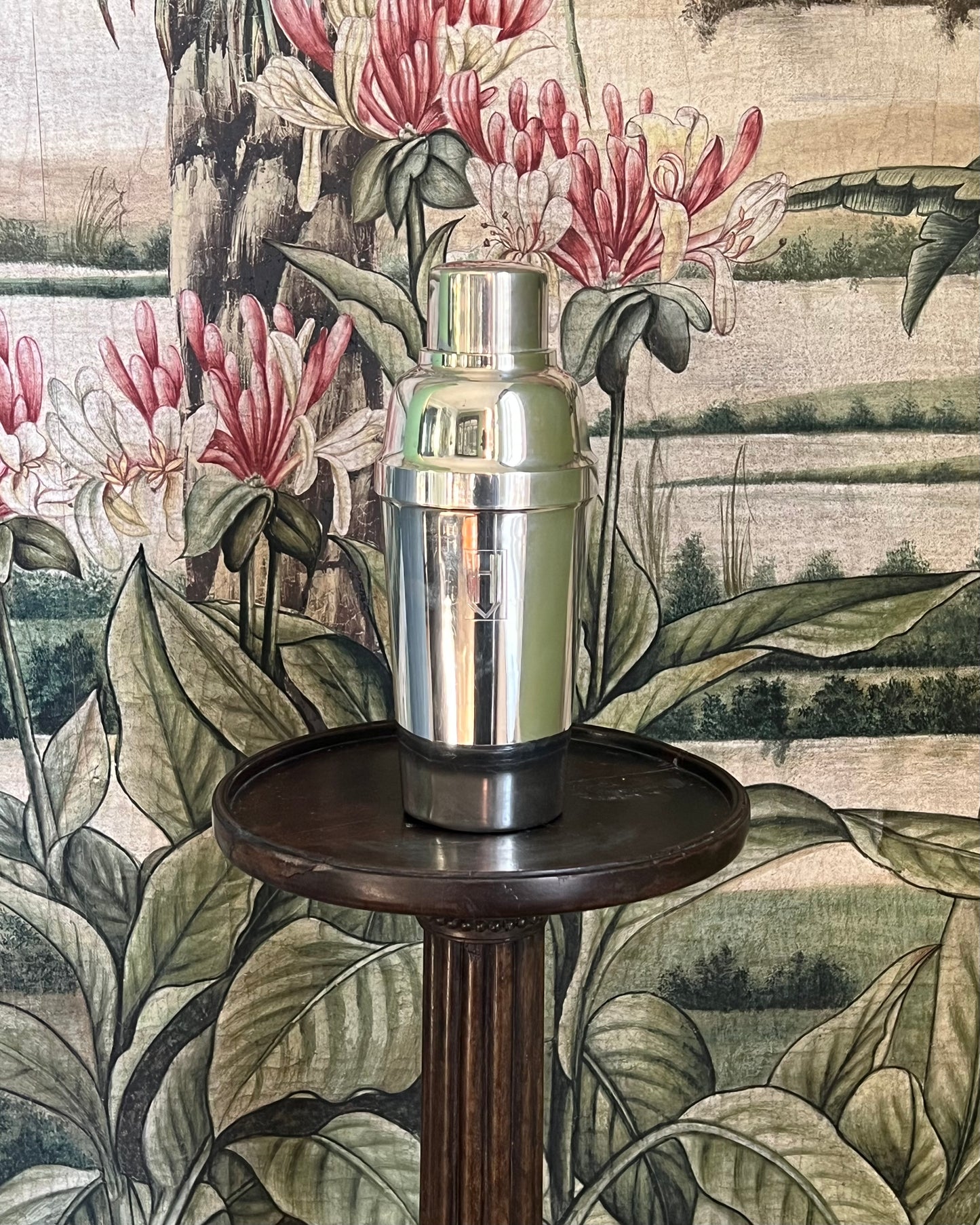 #4 Henri Varna shaker by Ecruis